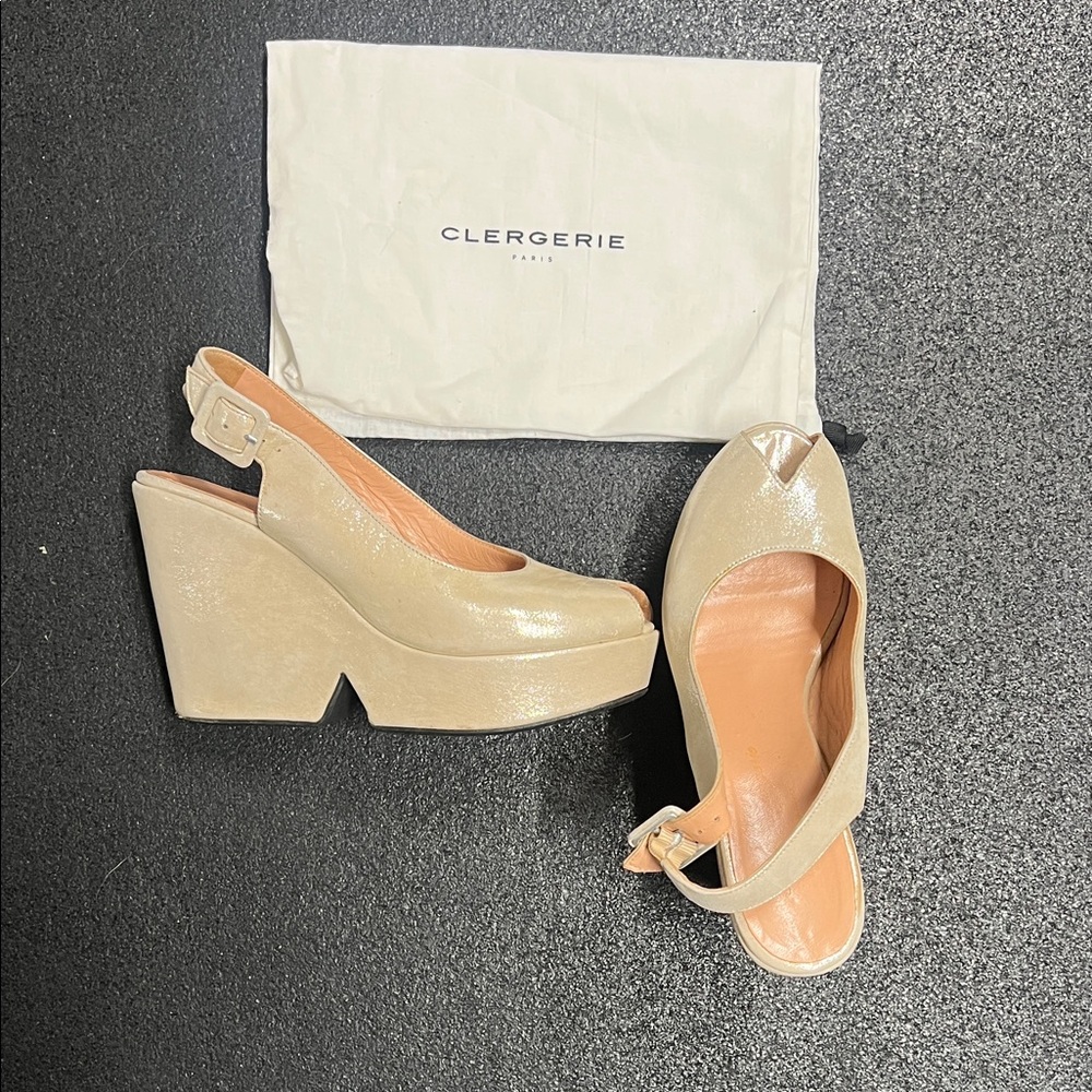 Robert Clergerie Shimmery Beige Peep-Toe Platform Slingbacks